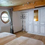 Zur Pfeffermuehle 호텔 4*